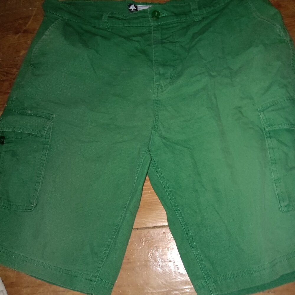 L-R-G shorts size 38